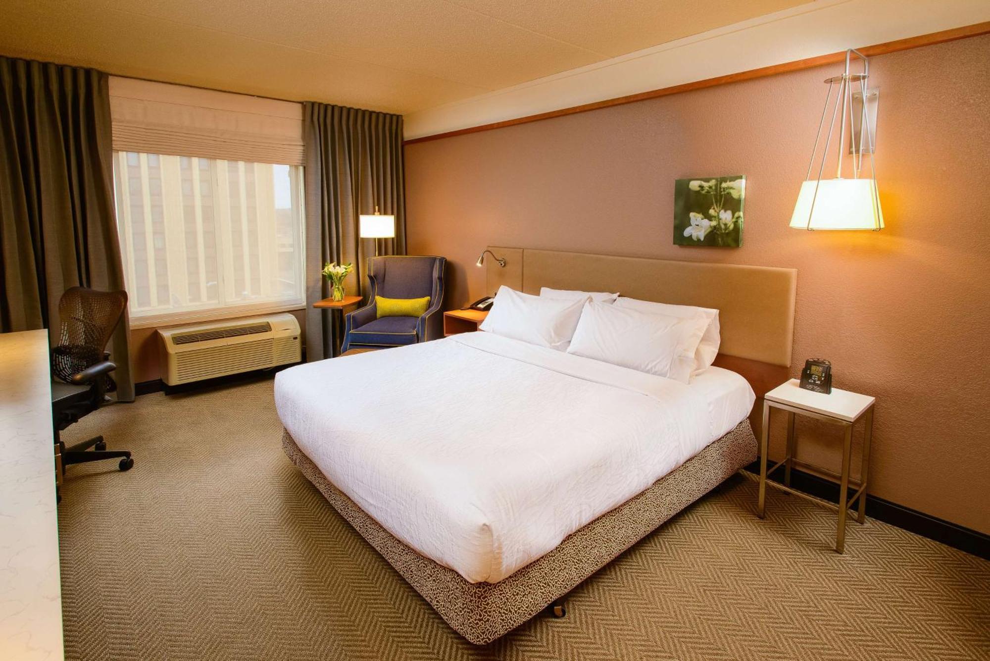 Hilton Garden Inn Rochester Downtown Екстериор снимка
