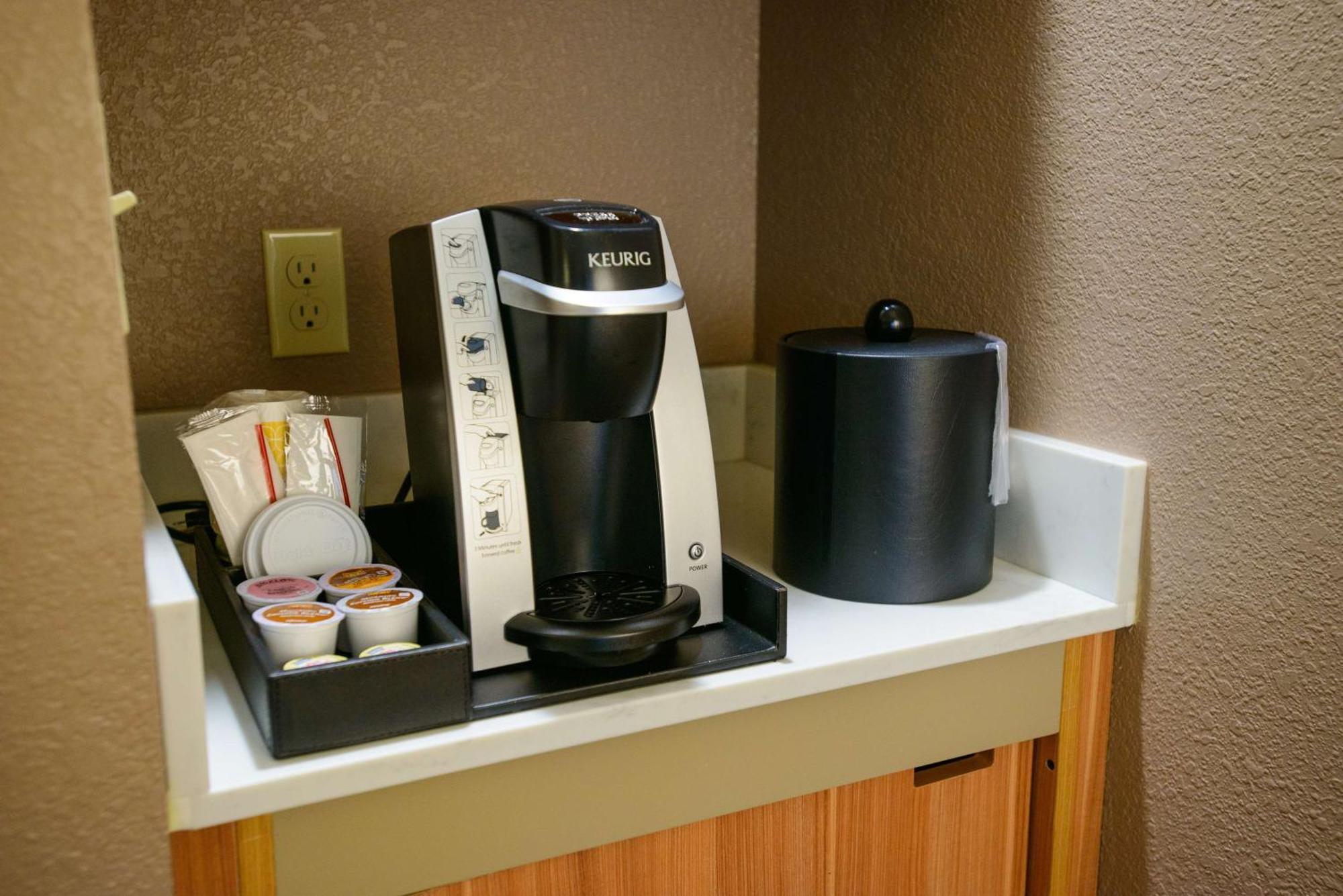 Hilton Garden Inn Rochester Downtown Екстериор снимка