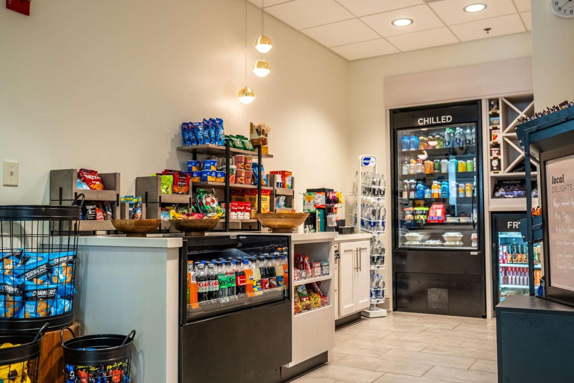 Hilton Garden Inn Rochester Downtown Екстериор снимка
