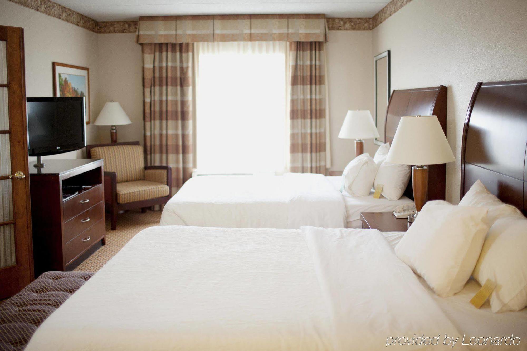 Hilton Garden Inn Rochester Downtown Екстериор снимка