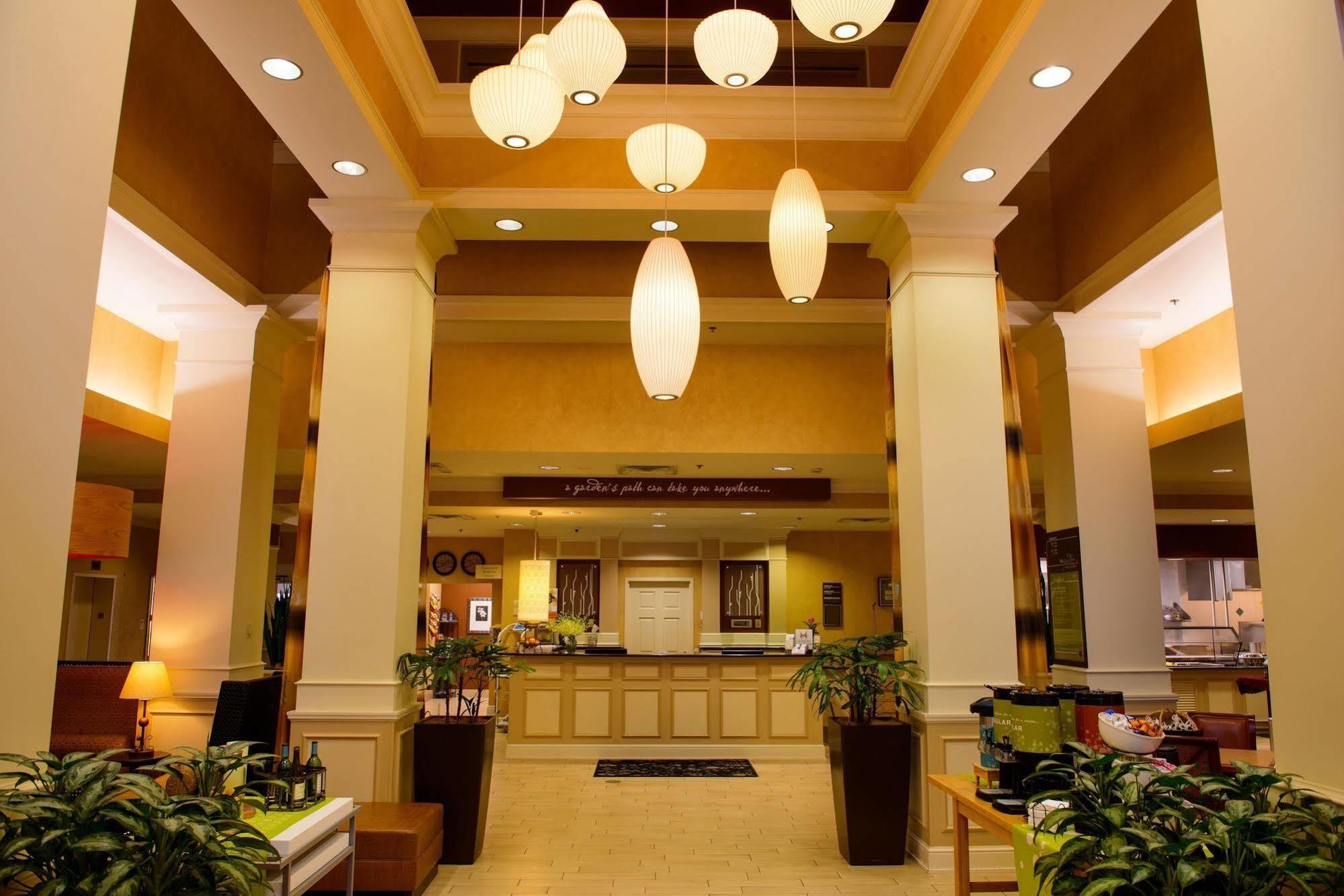Hilton Garden Inn Rochester Downtown Екстериор снимка